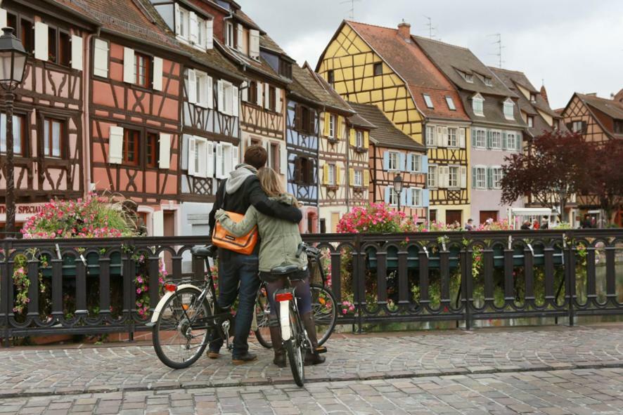 Au Buisson De Roses Apartment Colmar Bagian luar foto